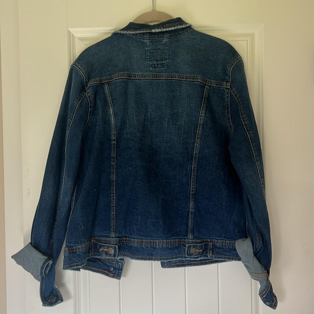 Universal Thread Jean Jacket - Picture 2 of 3